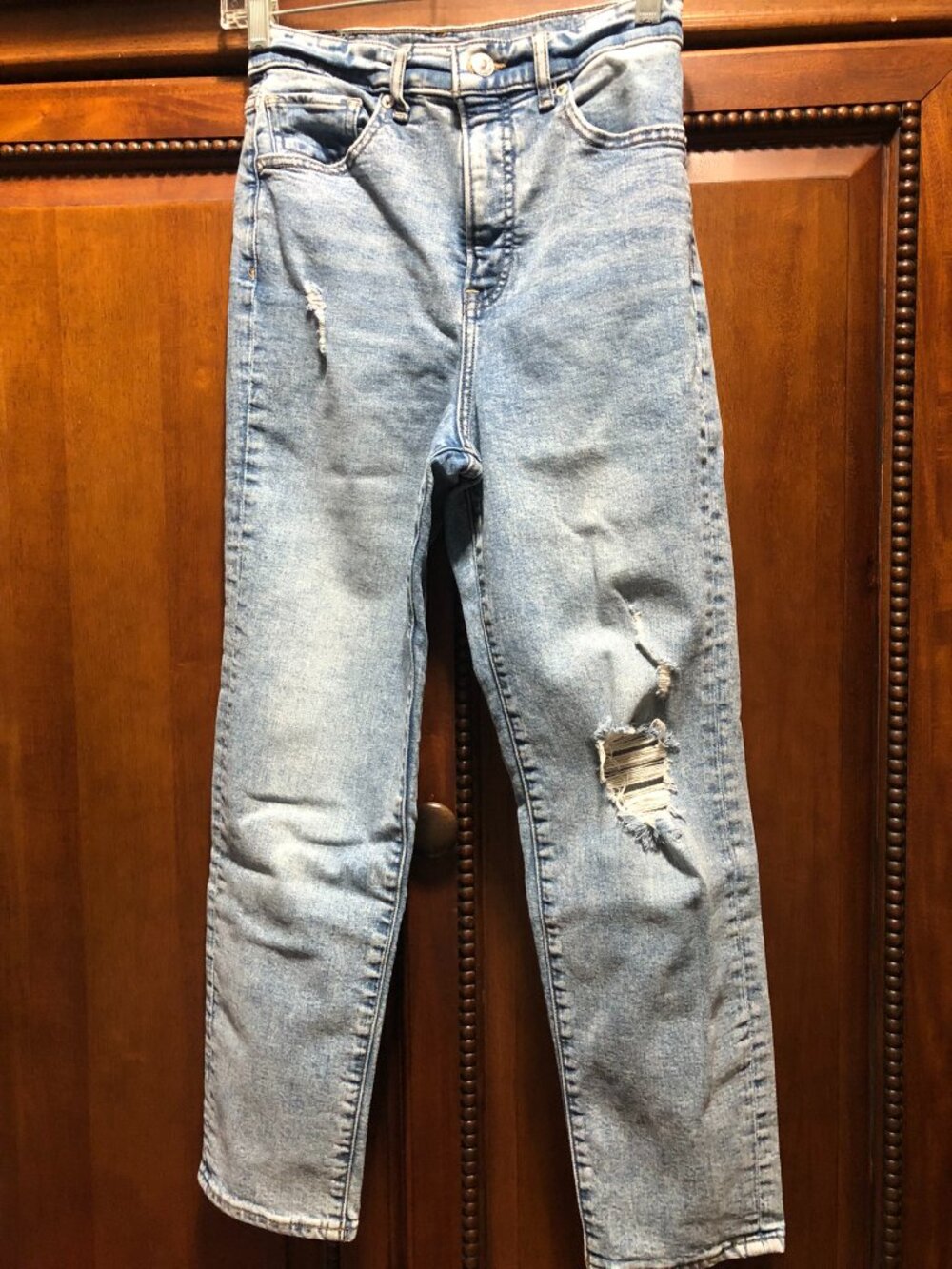 Express Super High Rise Distressed Mom Jeans Light Wash 2/R